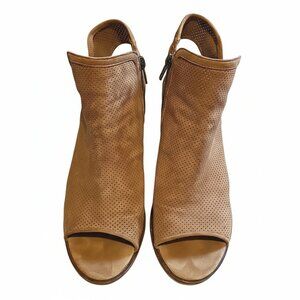Steve Madden Maxine Tan Women's Booties Sz 8